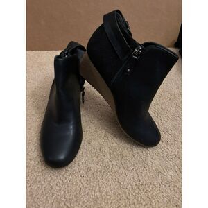 Dr. Scholl’s Be Energized Women’s Black Double Ankle Boot Size 7.5 Comfort